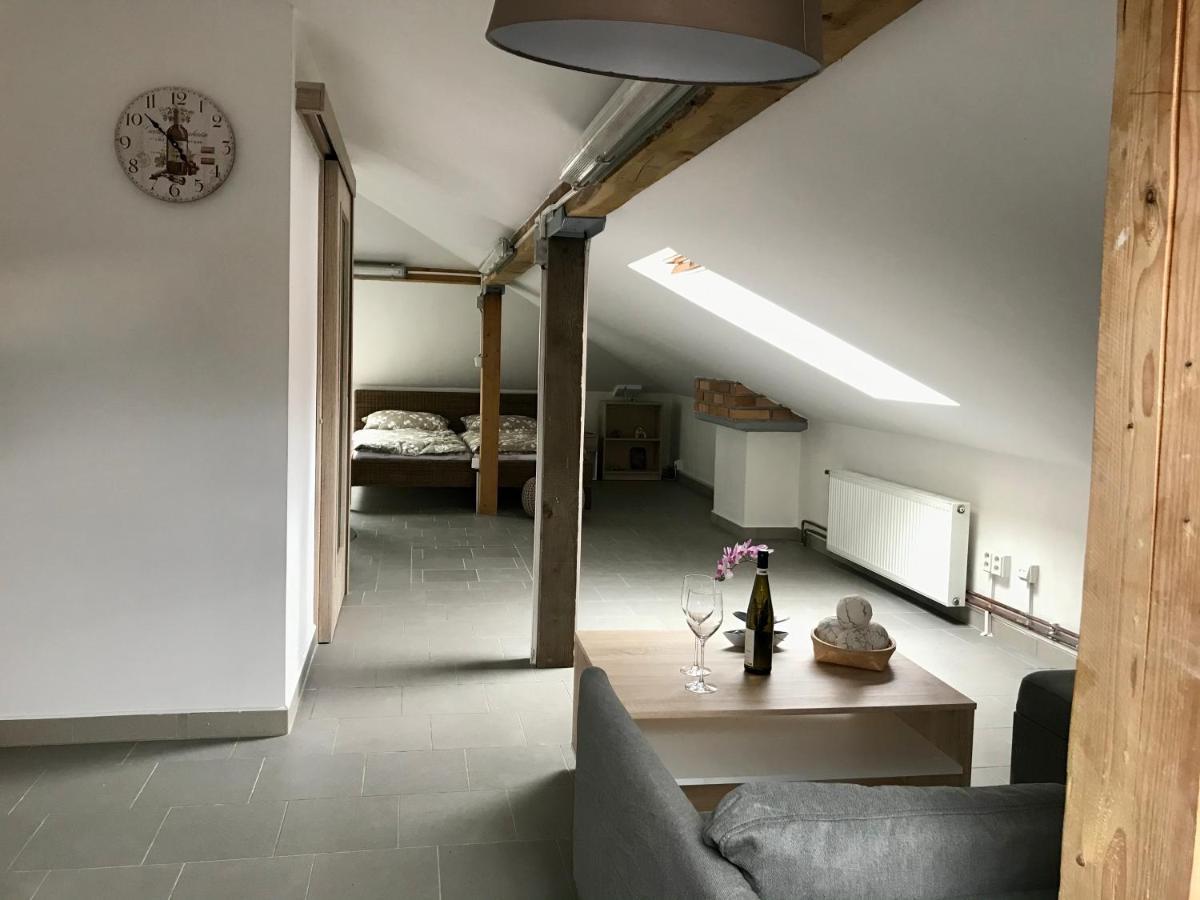 Apartman U Babicky Praga Exterior foto